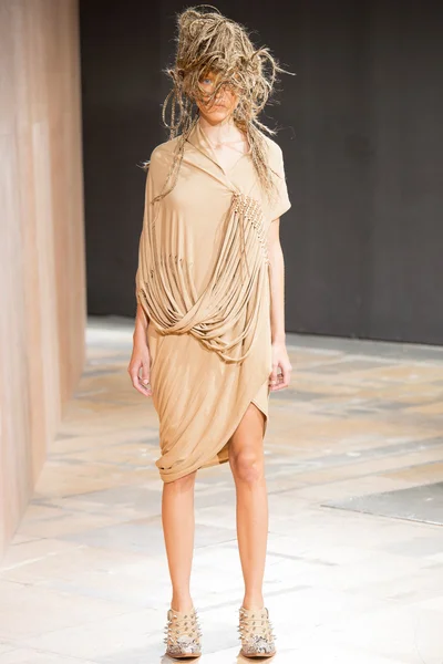 Look 33